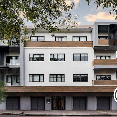 Mariano Escobedo Apartments By Vh Mexico By Eksteriør billede
